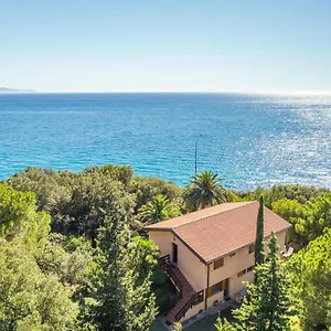 Azienda Agricola Club Le Cannelle Farm stay