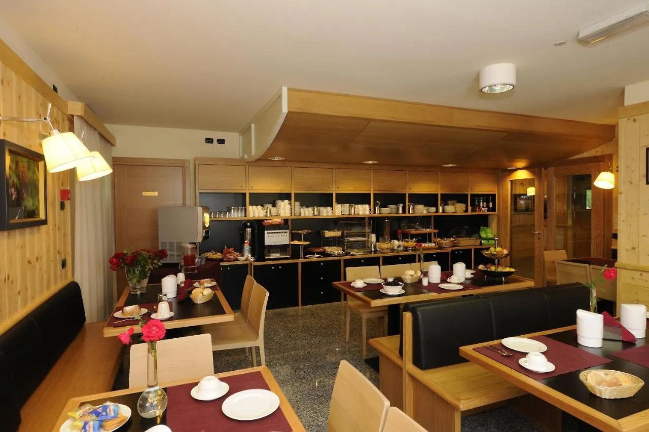 Hotel Garni Pegra Ponte Di Legno